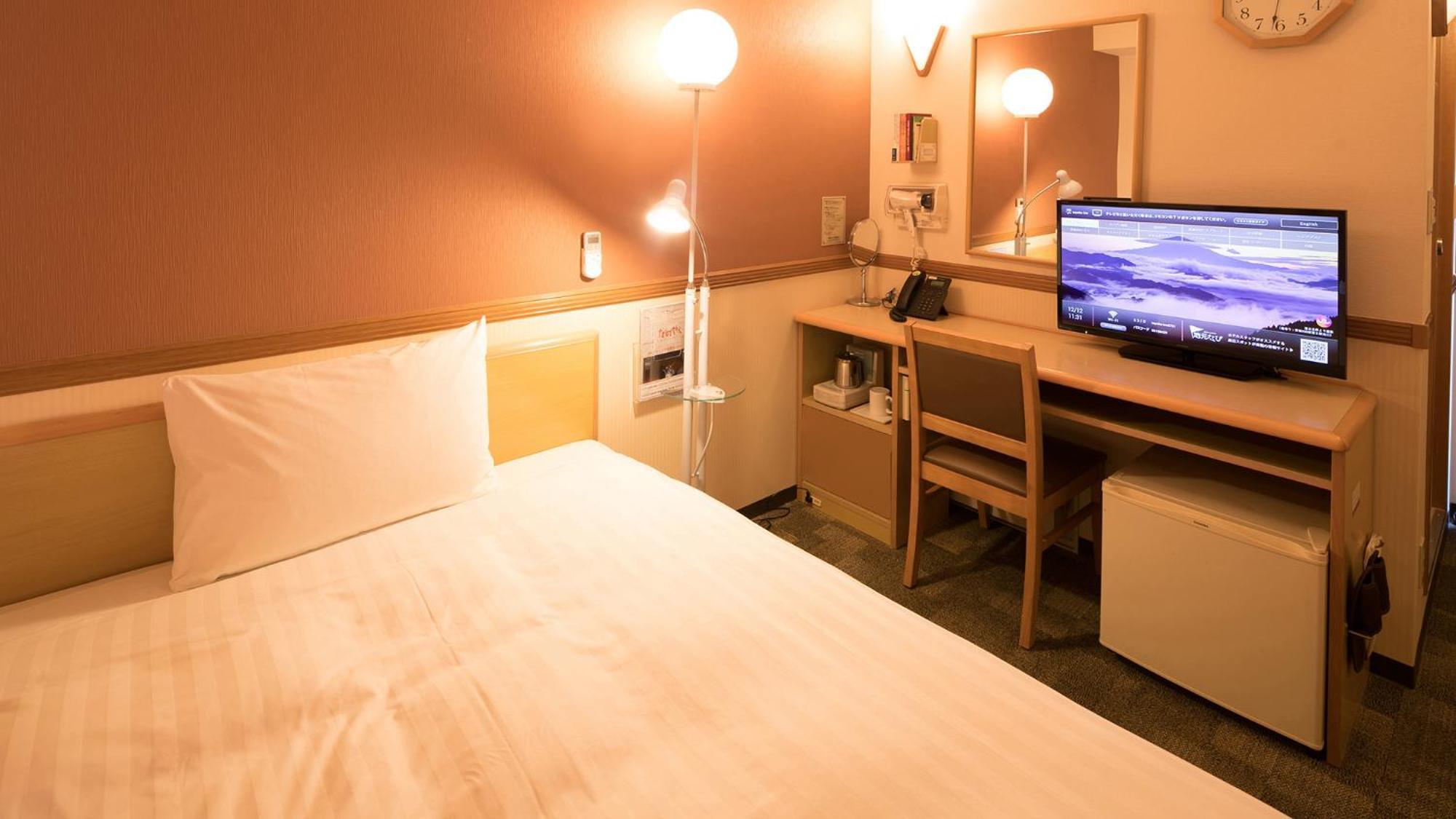 Toyoko Inn Nagoya Owari Ichinomiya Ekimae Room photo